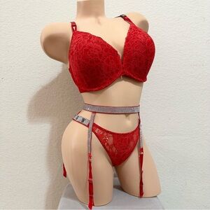 Victoria’s Secret bra set